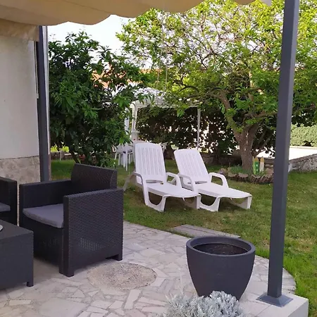 Apartment In - Istrien 9021